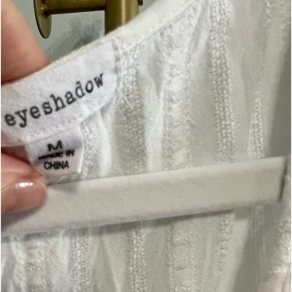 Eyeshadow white eyelet slightly cropped size medium - Picture 2 of 4